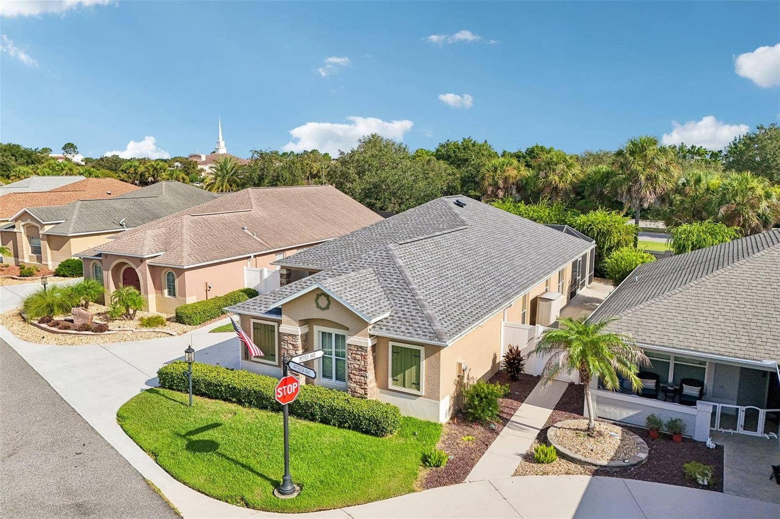 583 ARTEAGA WAY, The Villages, FL 32162 Front