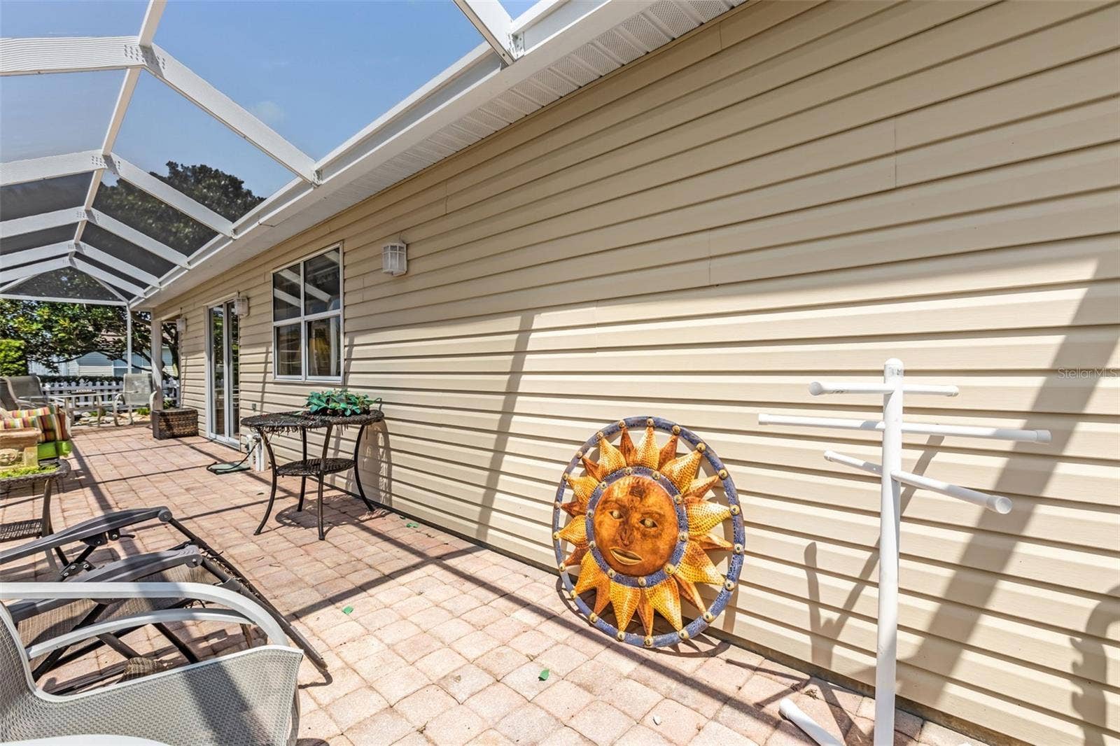 2801 BARBOZA DRIVE, The Villages, FL 32162 Side Bird cage