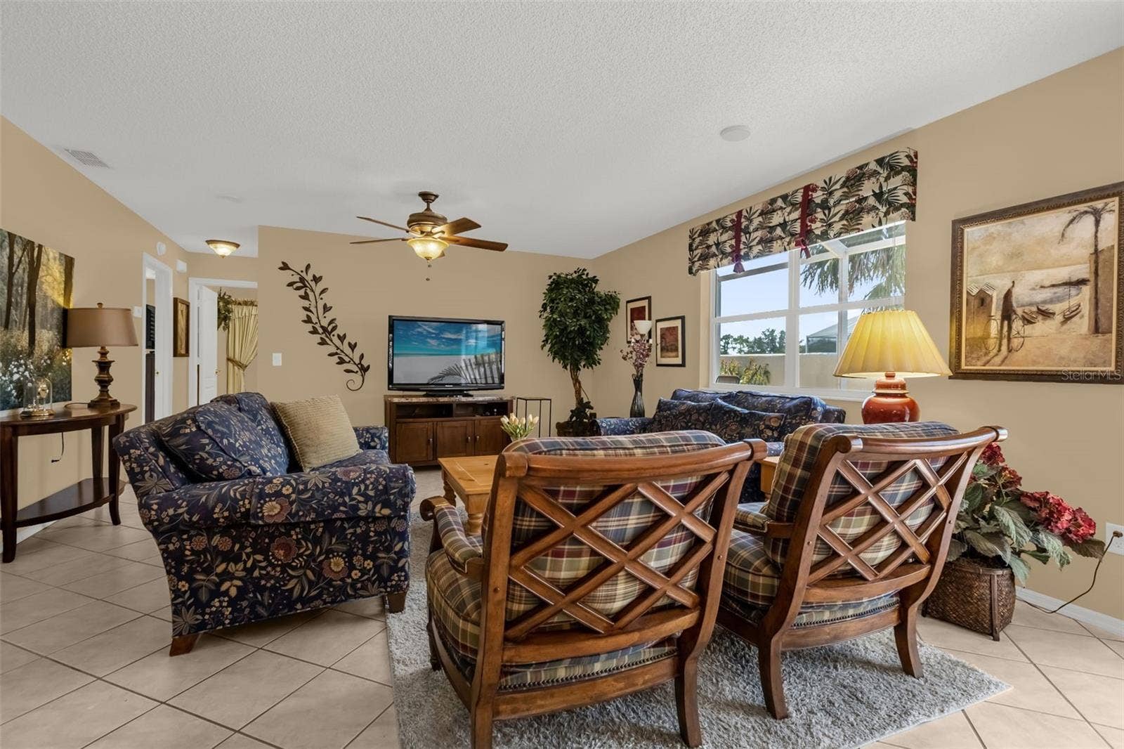 2801 BARBOZA DRIVE, The Villages, FL 32162 Living Room