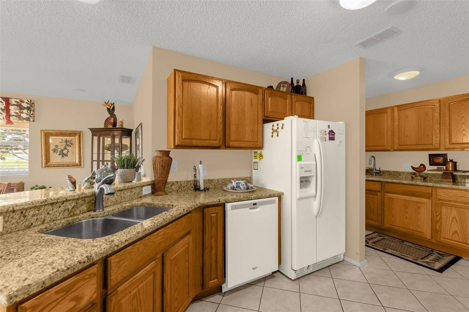 2801 BARBOZA DRIVE, The Villages, FL 32162 Kitchen