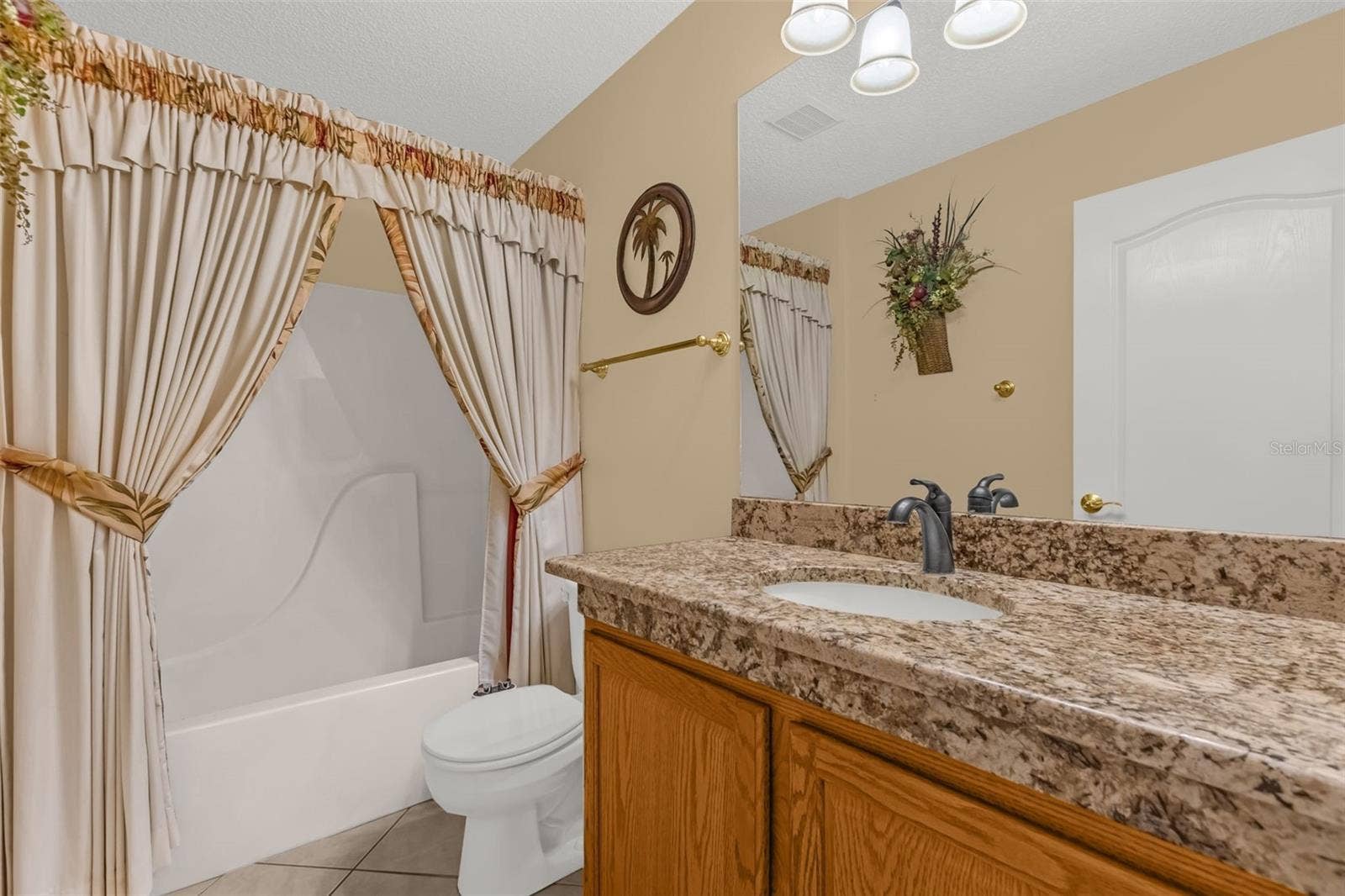 2801 BARBOZA DRIVE, The Villages, FL 32162 2nd Bath