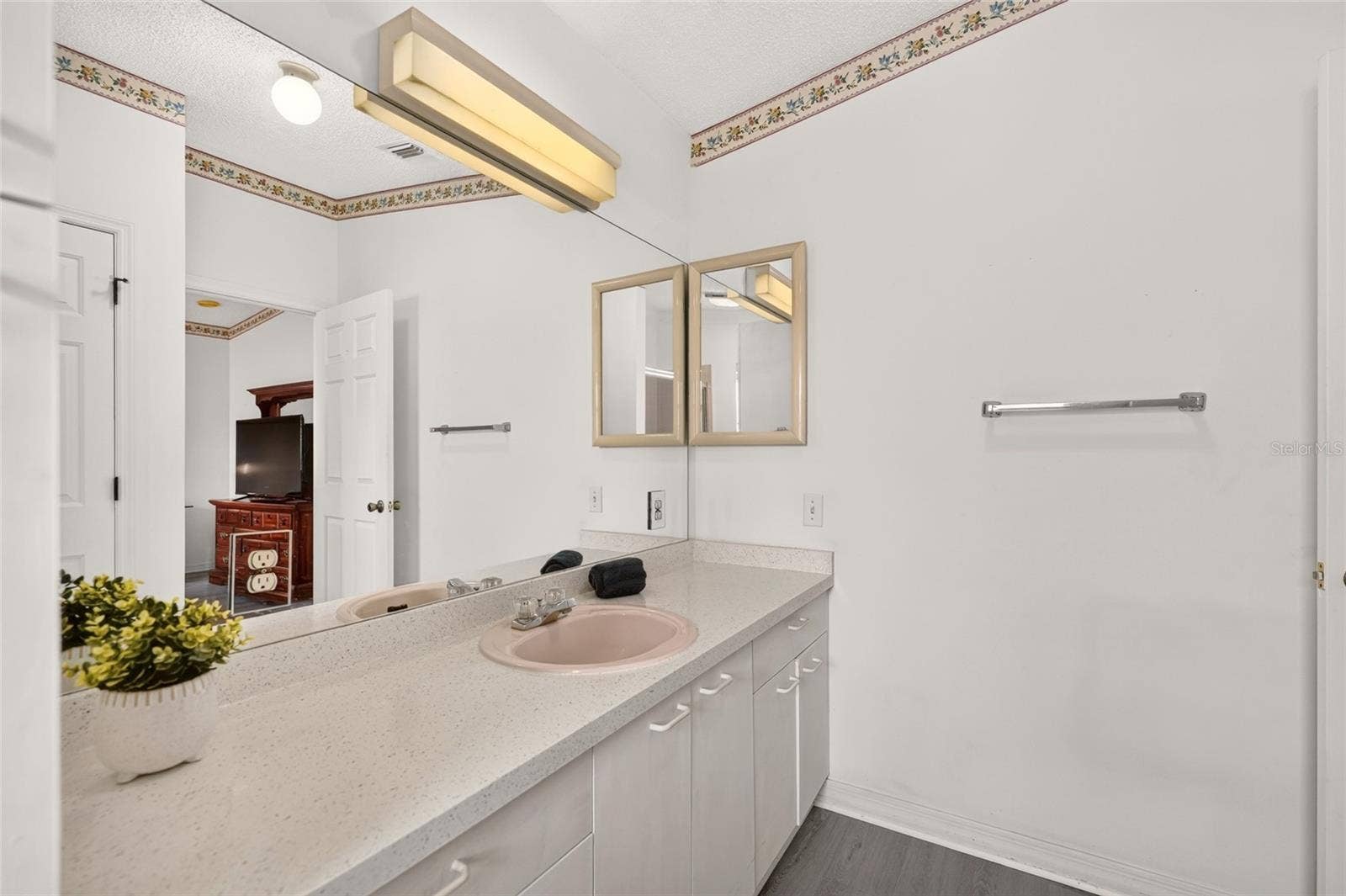 1207 PALMETTO DRIVE, The Villages, FL 32159 Primary Bath