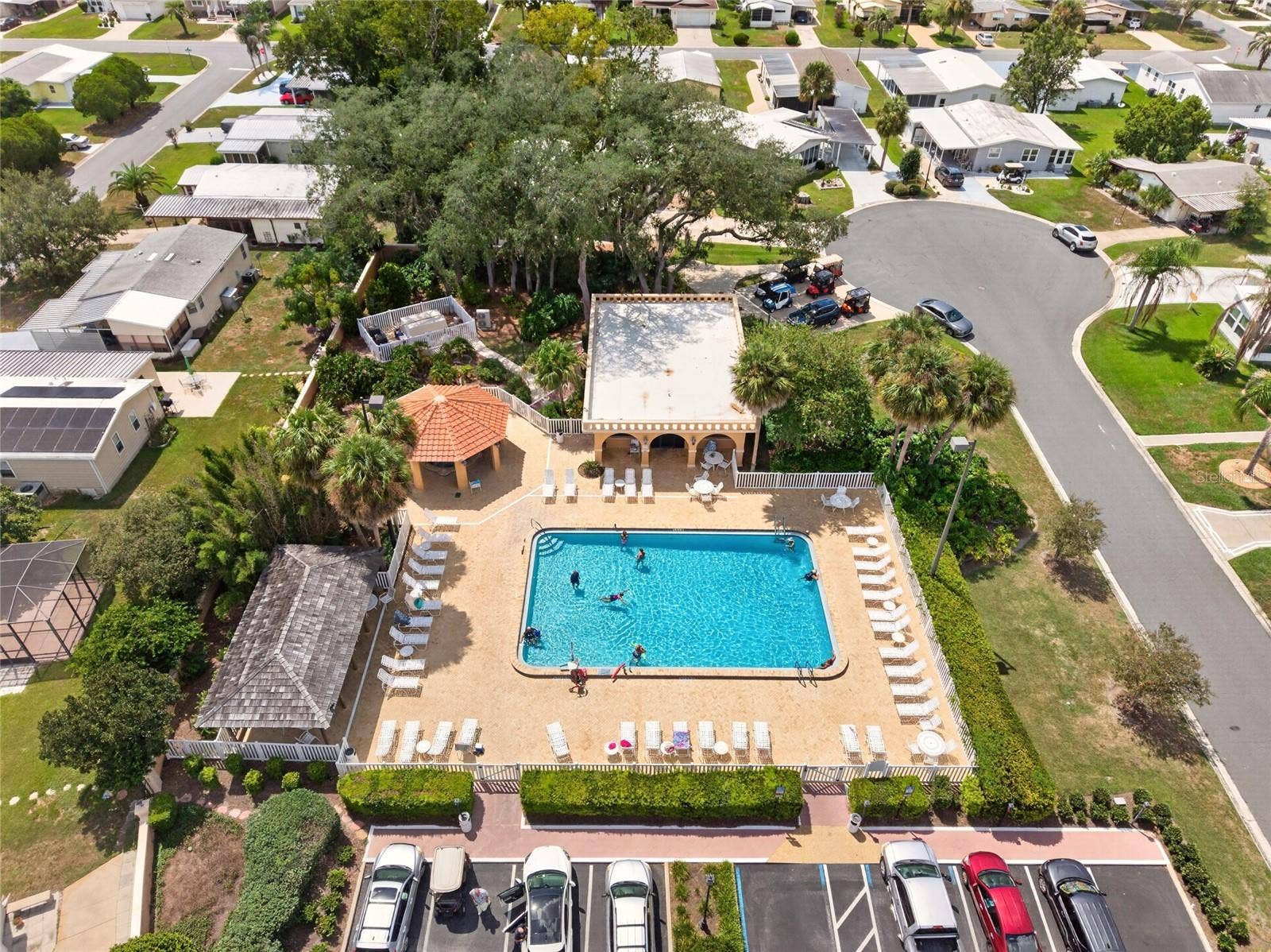 1207 PALMETTO DRIVE, The Villages, FL 32159 Southside Pool and Hottub with private room