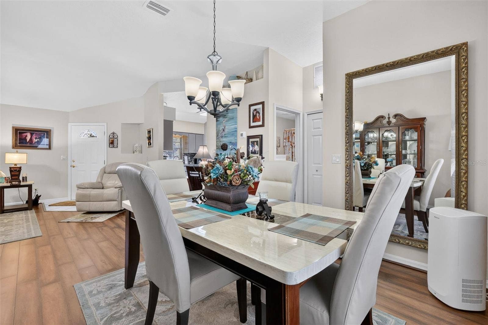 5704 KING JAMES AVENUE, Leesburg, FL 34748 5704 KING JAMES AVENUE, Leesburg, FL 34748
