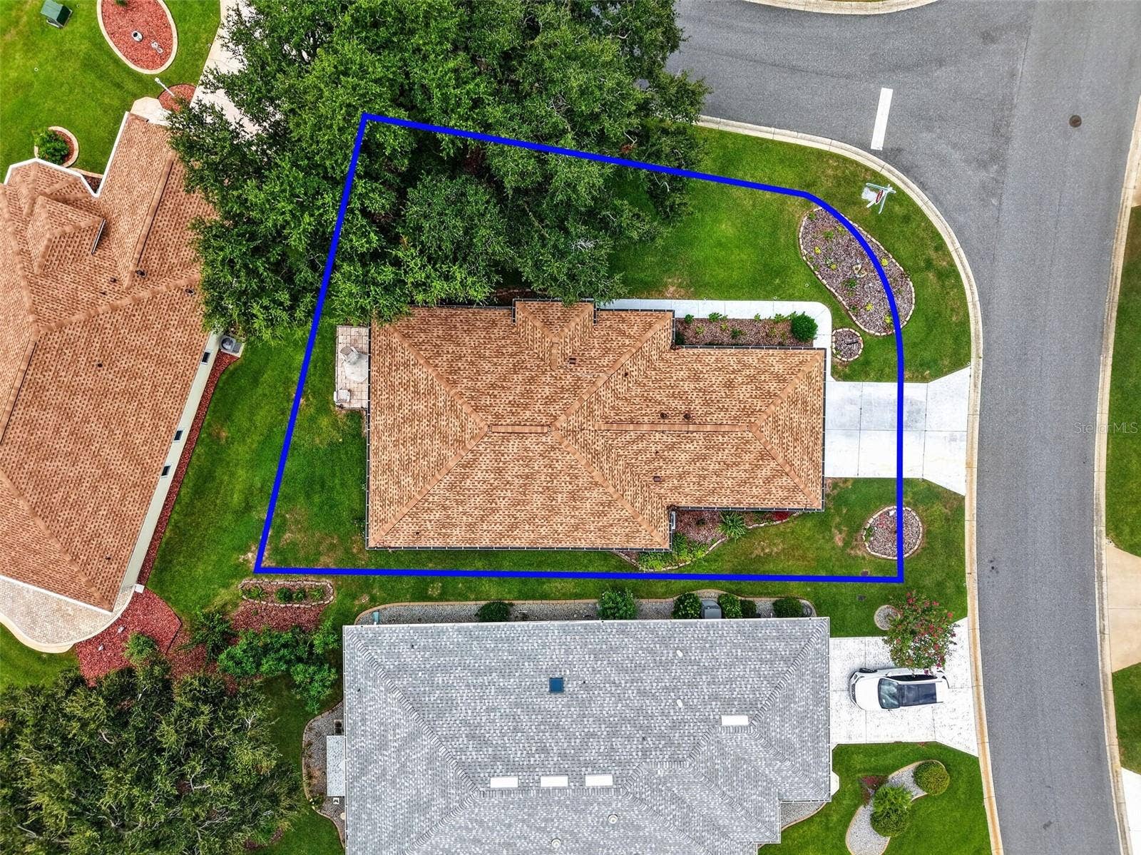 5704 KING JAMES AVENUE, Leesburg, FL 34748 5704 KING JAMES AVENUE, Leesburg, FL 34748