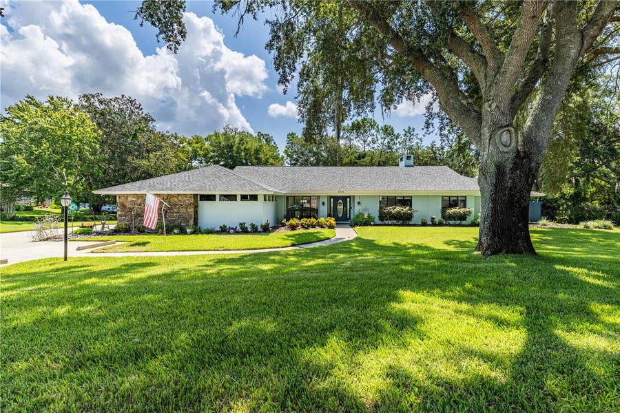 Property photo for 33816 SPRING DRIVE, Leesburg, FL