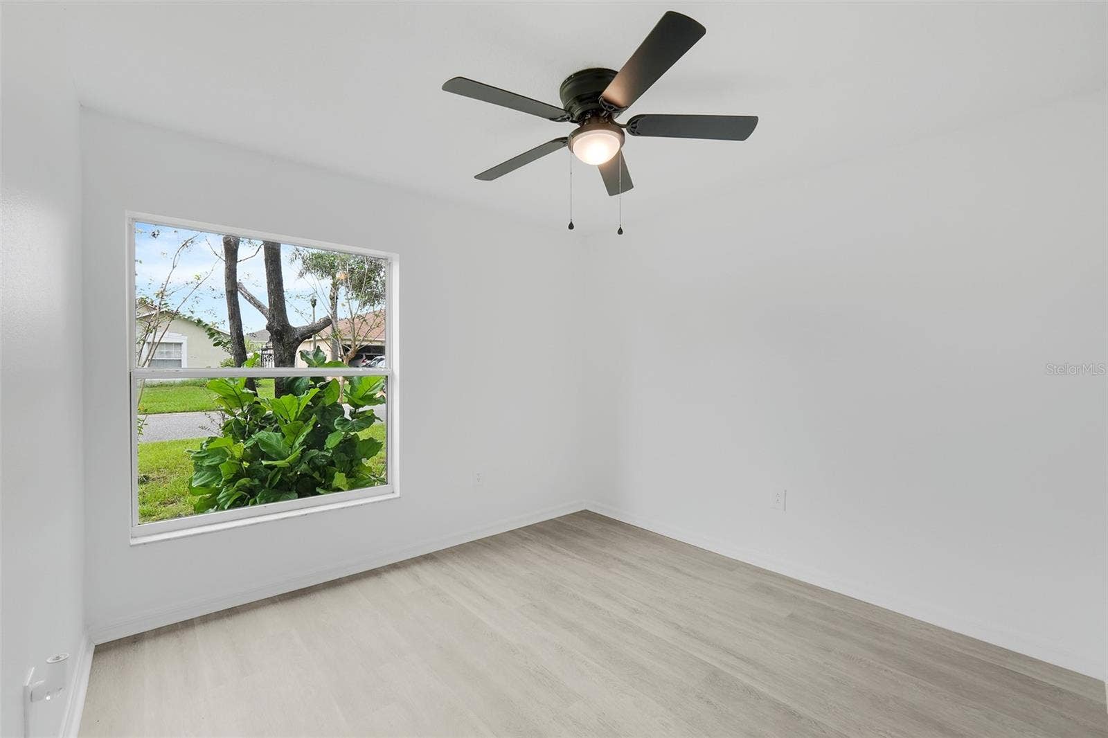 213 VERBENA ST, Davenport, FL 33837
