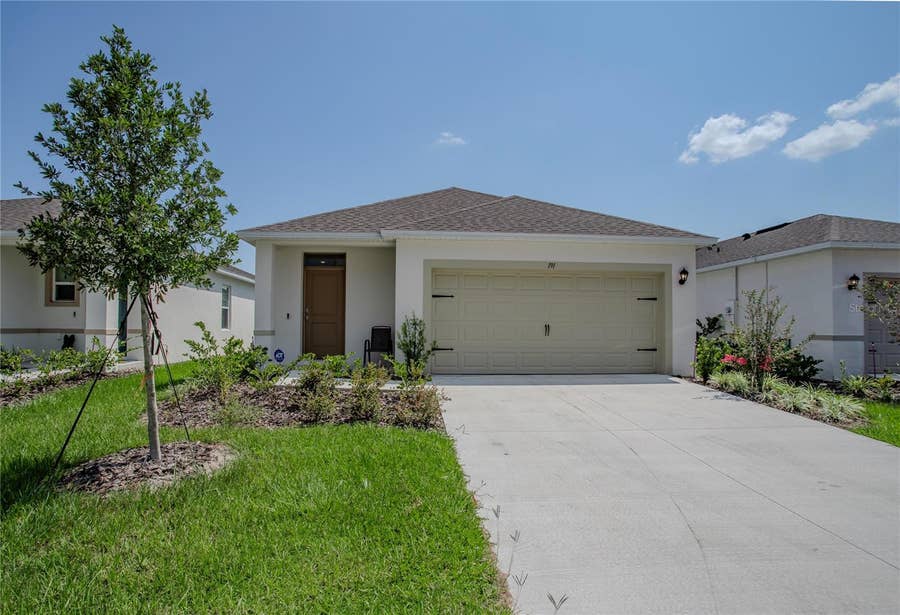 Property photo for Umatilla, FL