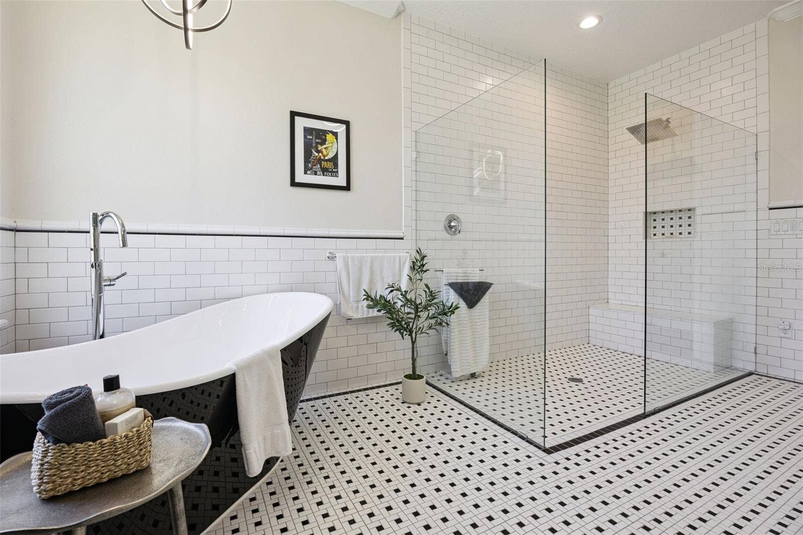 24871 BONSMARA DRIVE, Groveland, FL 34736 Primary Bathroom