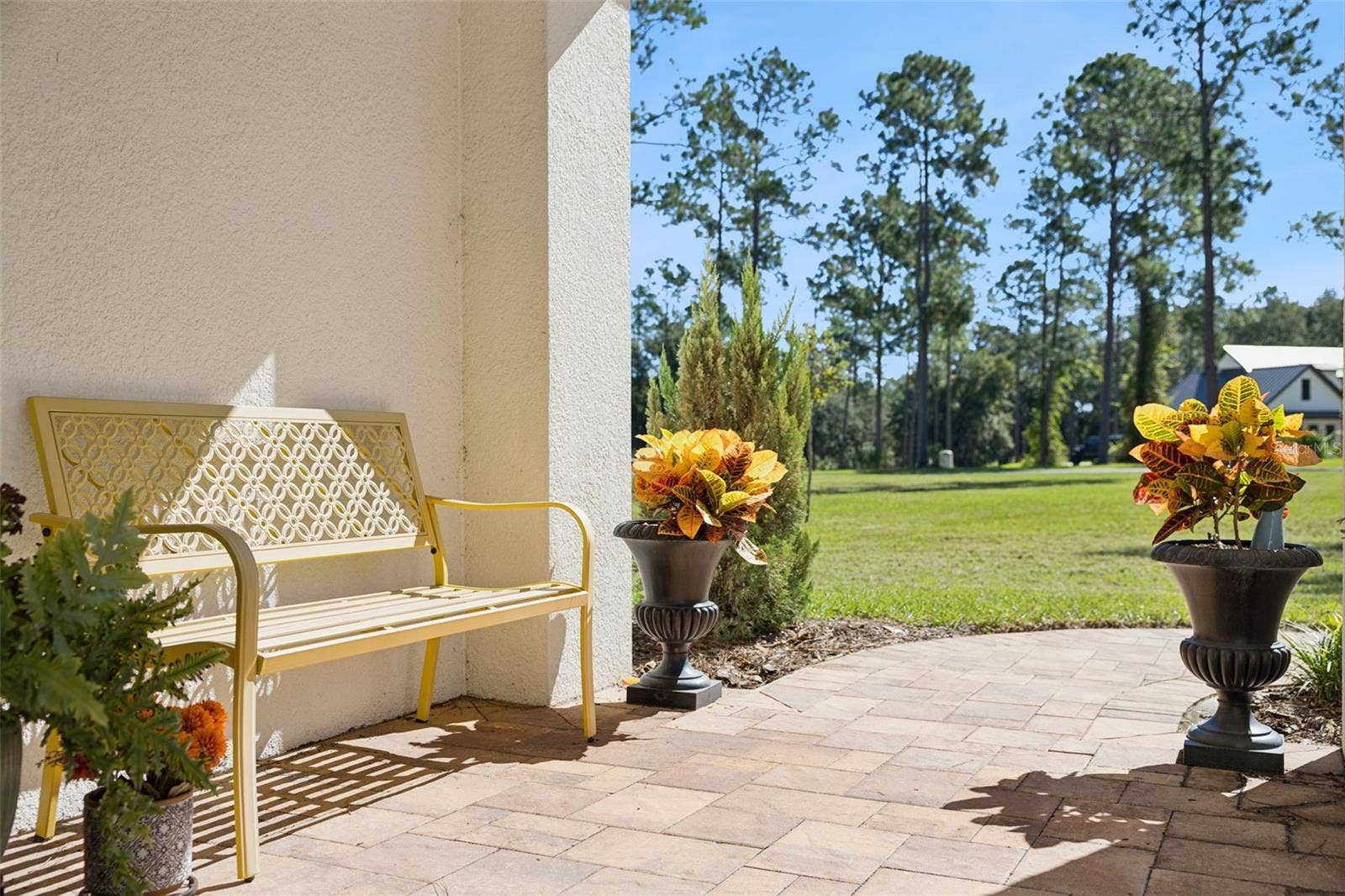 24871 BONSMARA DRIVE, Groveland, FL 34736 Front Courtyard