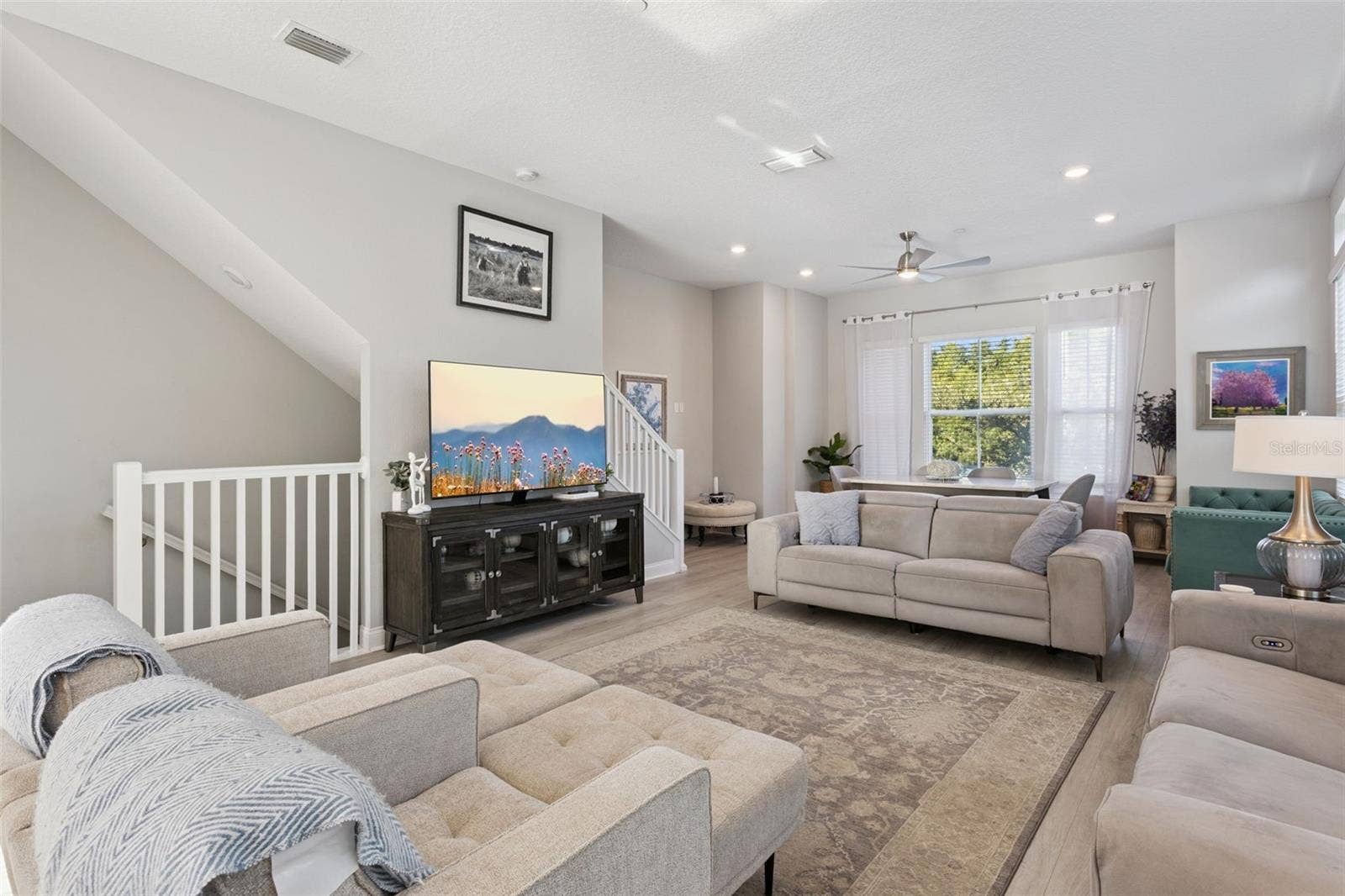 555 N FERN CREEK AVENUE, #1, Orlando, FL 32803 555 N FERN CREEK AVENUE, #1, Orlando, FL 32803