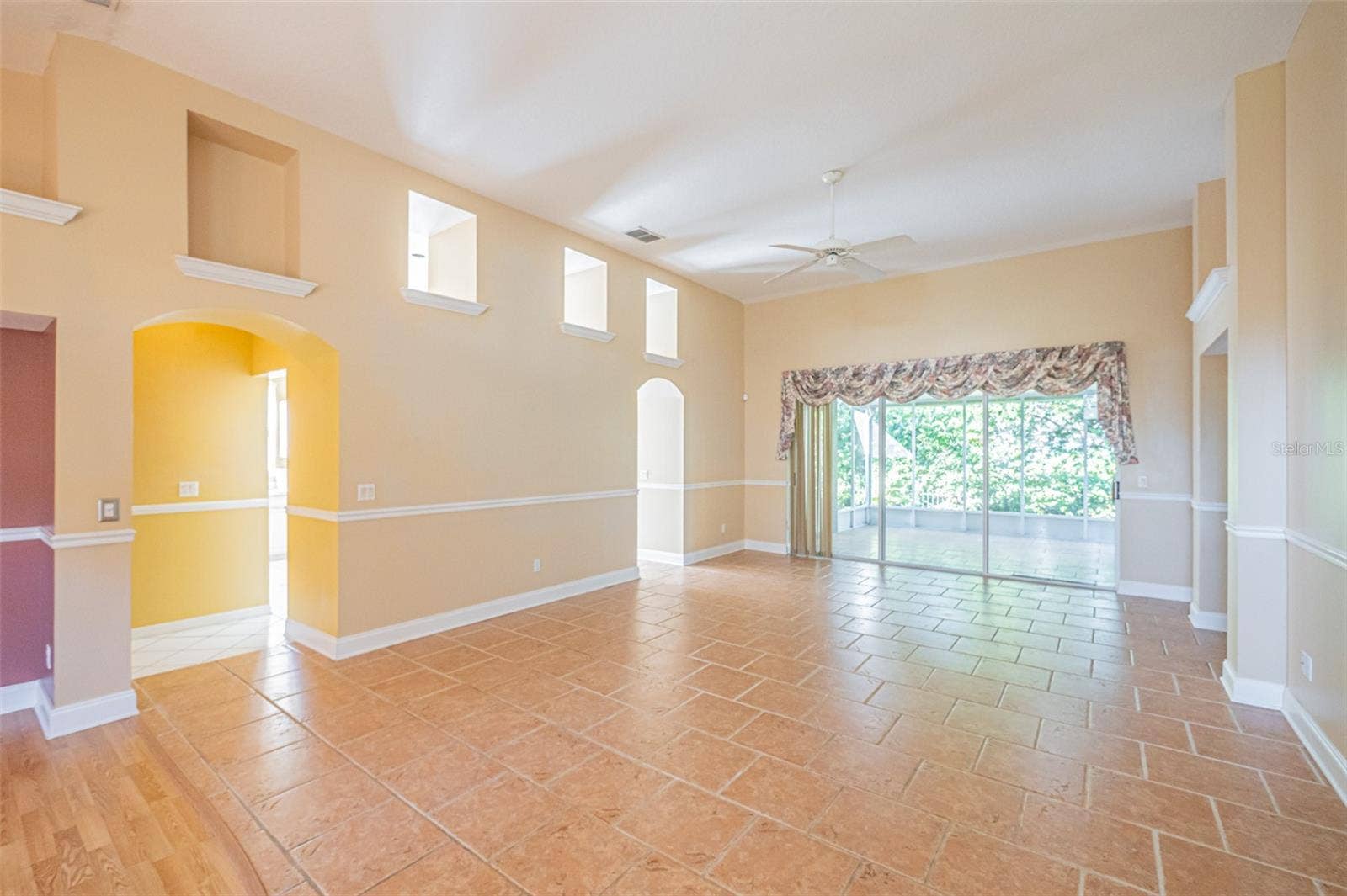 7004 PINE HOLLOW DRIVE, Mount Dora, FL 32757
