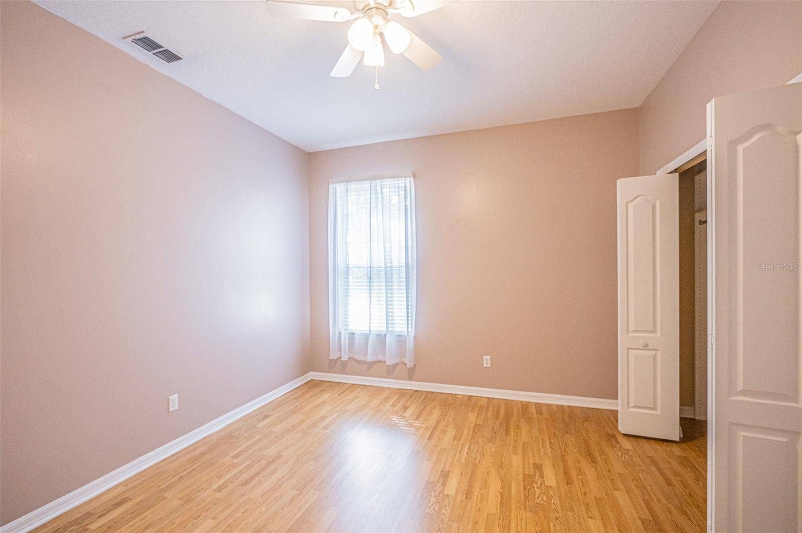 7004 PINE HOLLOW DRIVE, Mount Dora, FL 32757