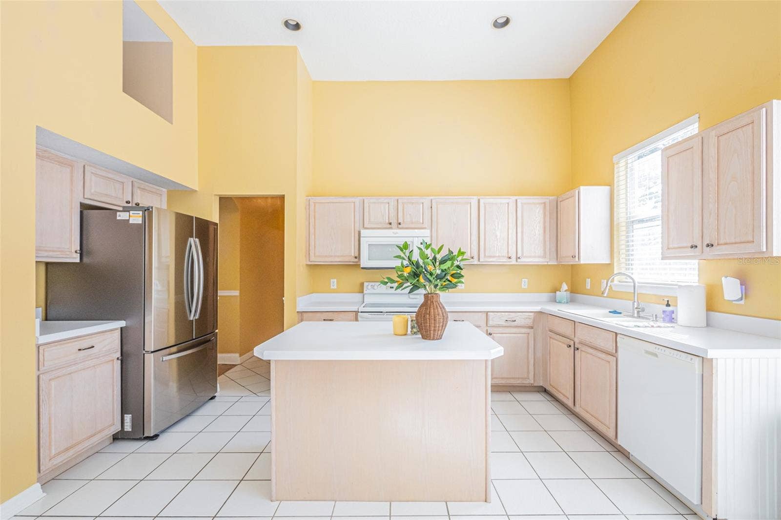 7004 PINE HOLLOW DRIVE, Mount Dora, FL 32757
