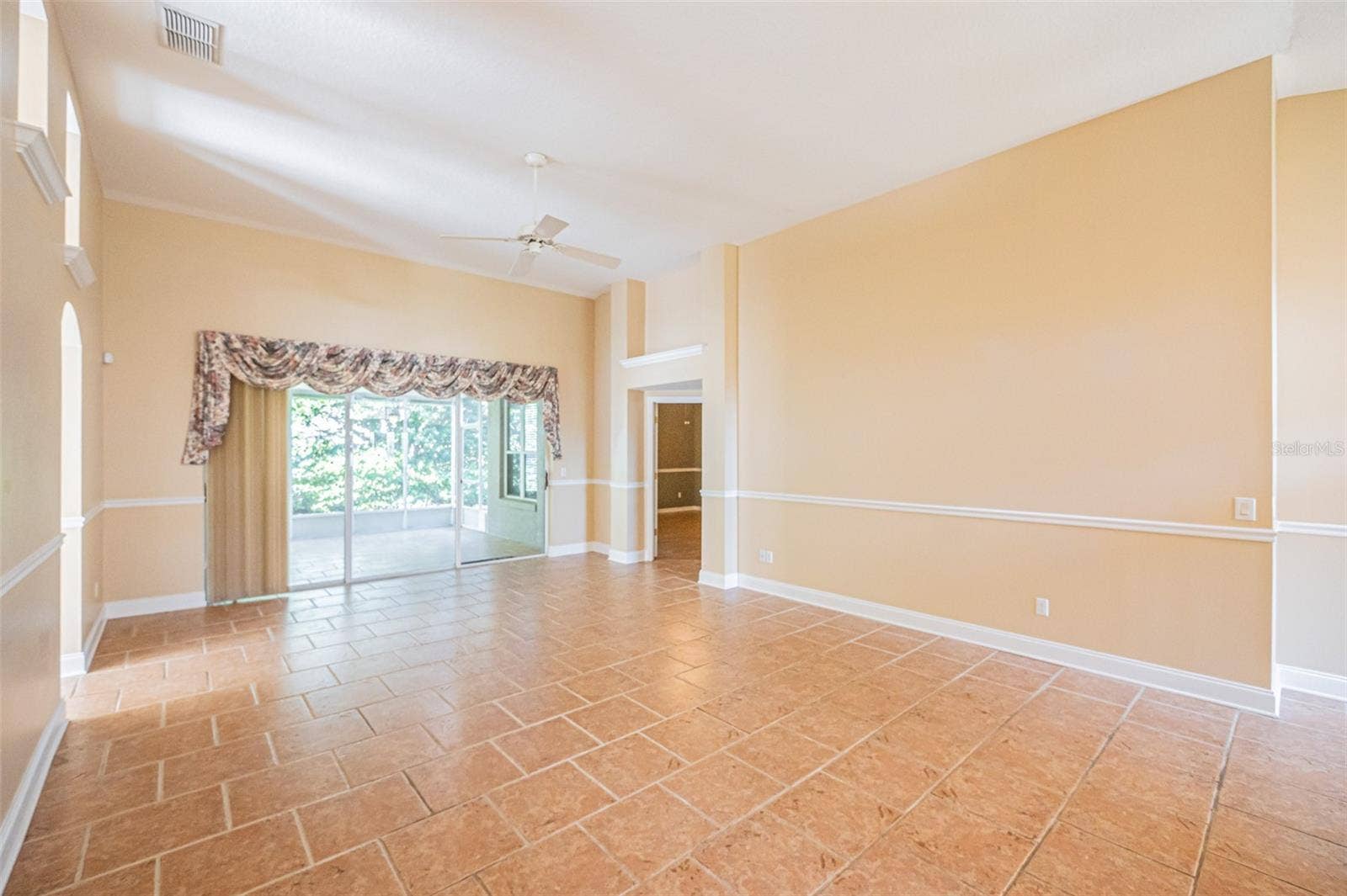 7004 PINE HOLLOW DRIVE, Mount Dora, FL 32757