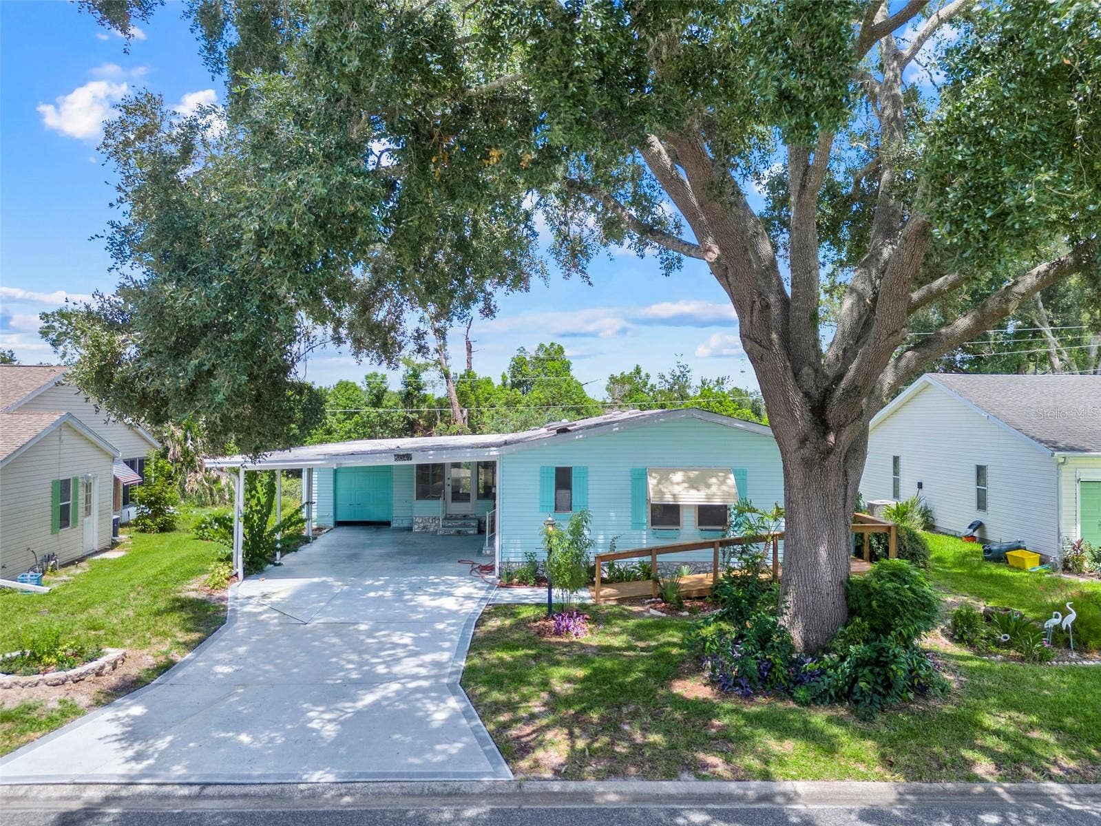 5047 EL DESTINO DRIVE, Leesburg, FL 34748 5047 EL DESTINO DRIVE, Leesburg, FL 34748