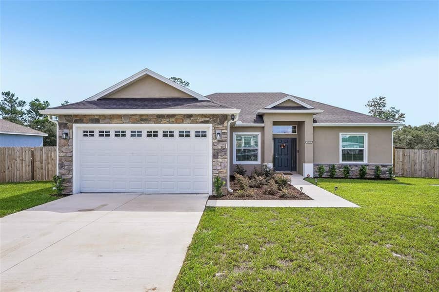 Property photo for 40688 E 9TH AVENUE, Umatilla, FL