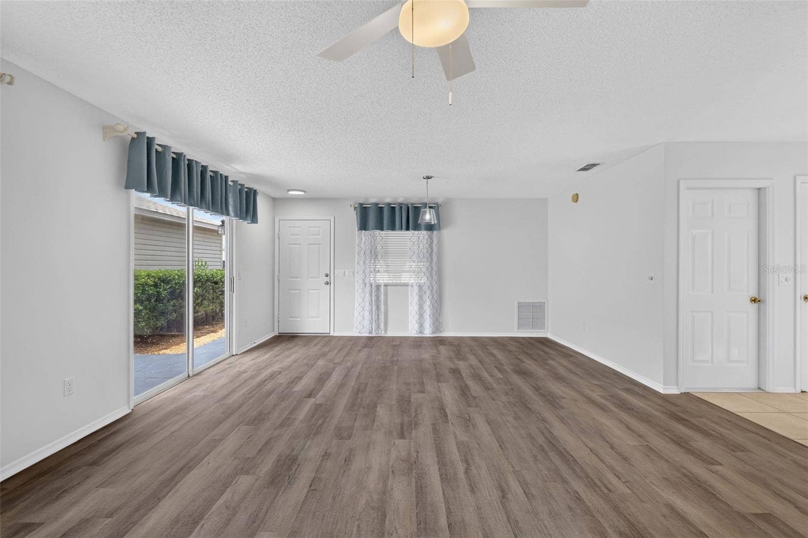 1606 CAMPOS DRIVE, The Villages, FL 32162 1606 CAMPOS DRIVE, The Villages, FL 32162