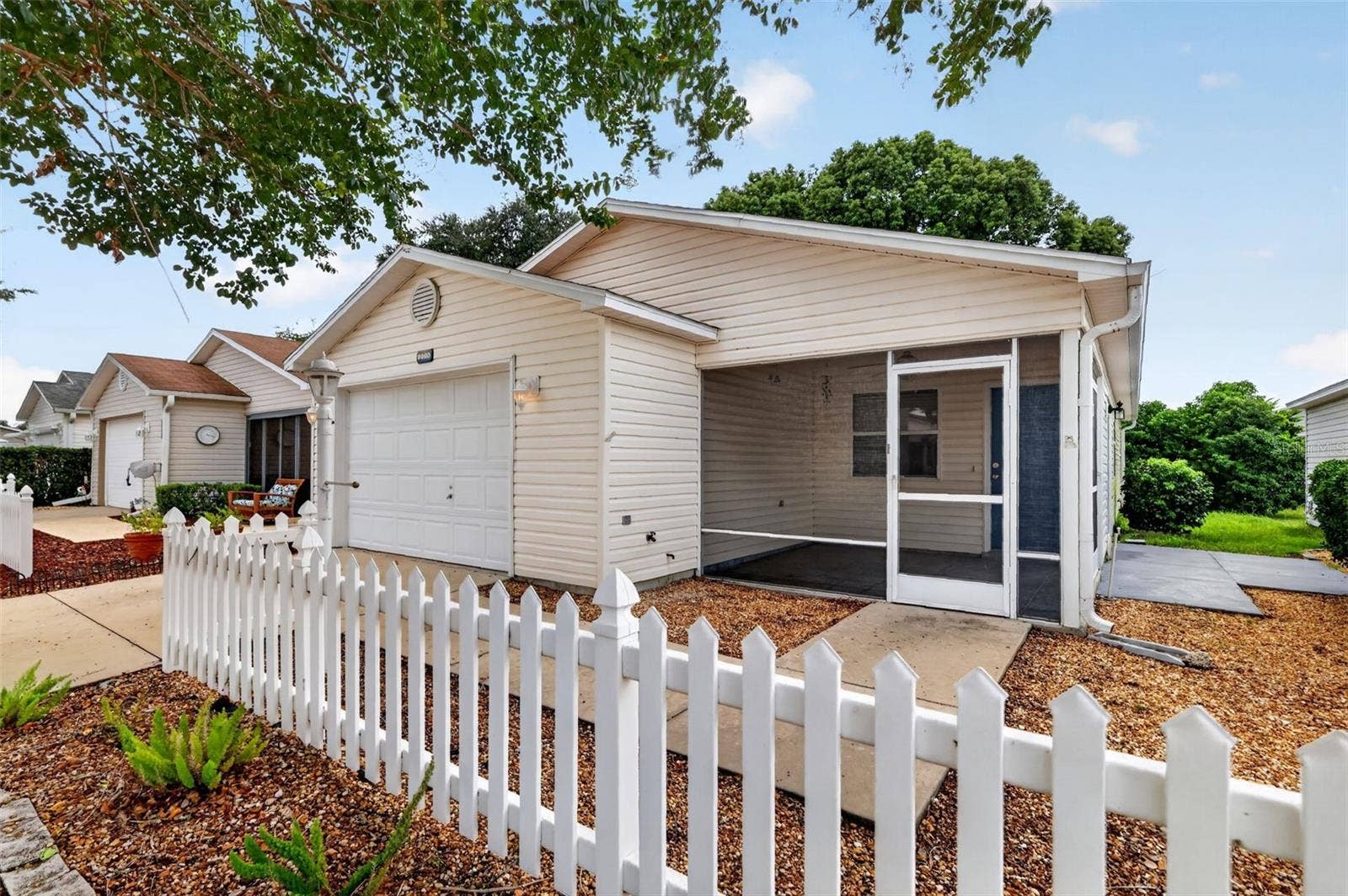 1606 CAMPOS DRIVE, The Villages, FL 32162 1606 CAMPOS DRIVE, The Villages, FL 32162
