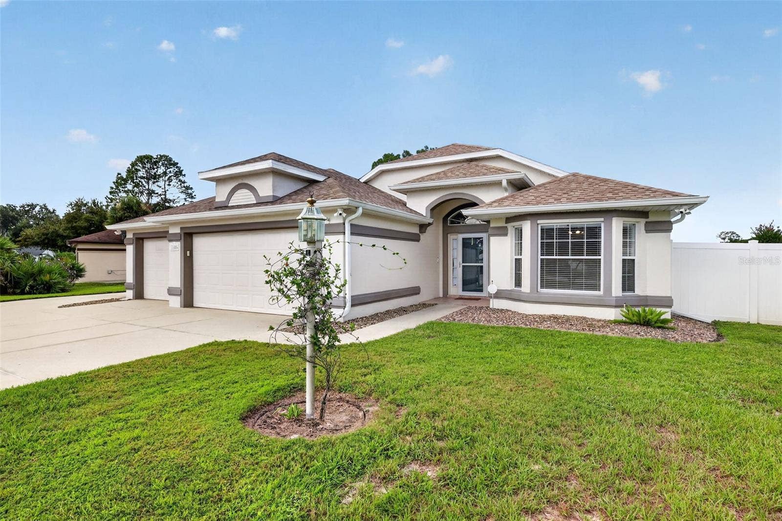 11506 LAKE DR, Leesburg, FL 34788 11506 LAKE DR, Leesburg, FL 34788