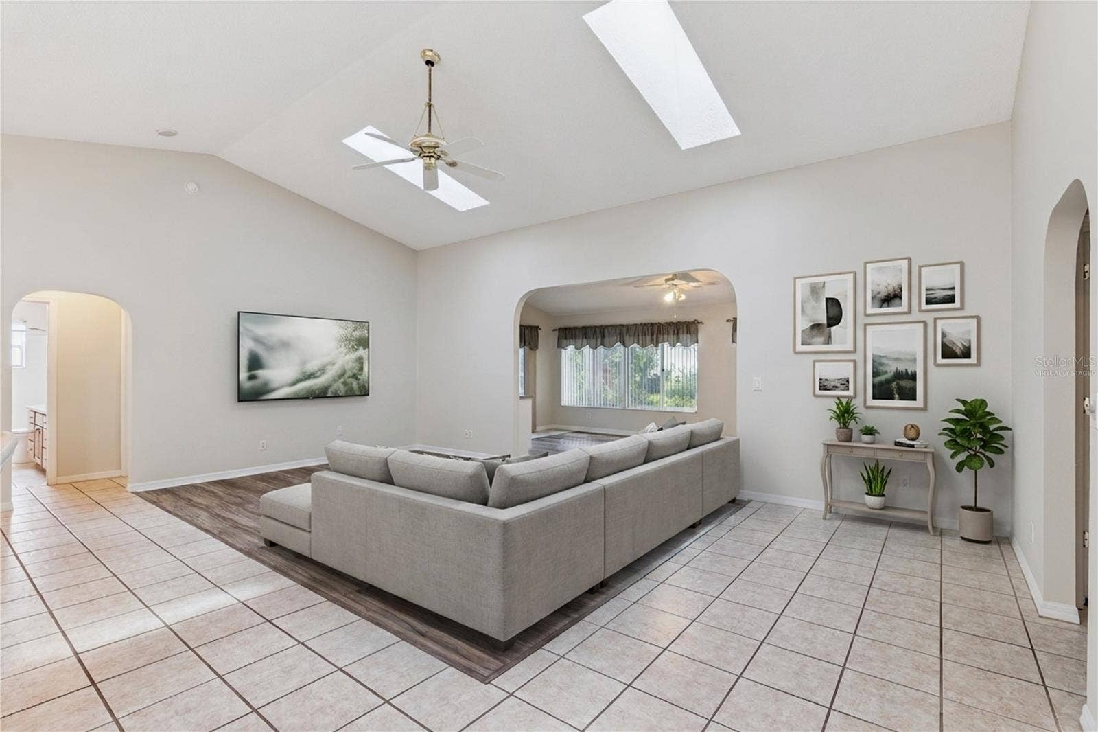 26744 RACQUET CIRCLE, Leesburg, FL 34748 Family Room -Virtually Staged