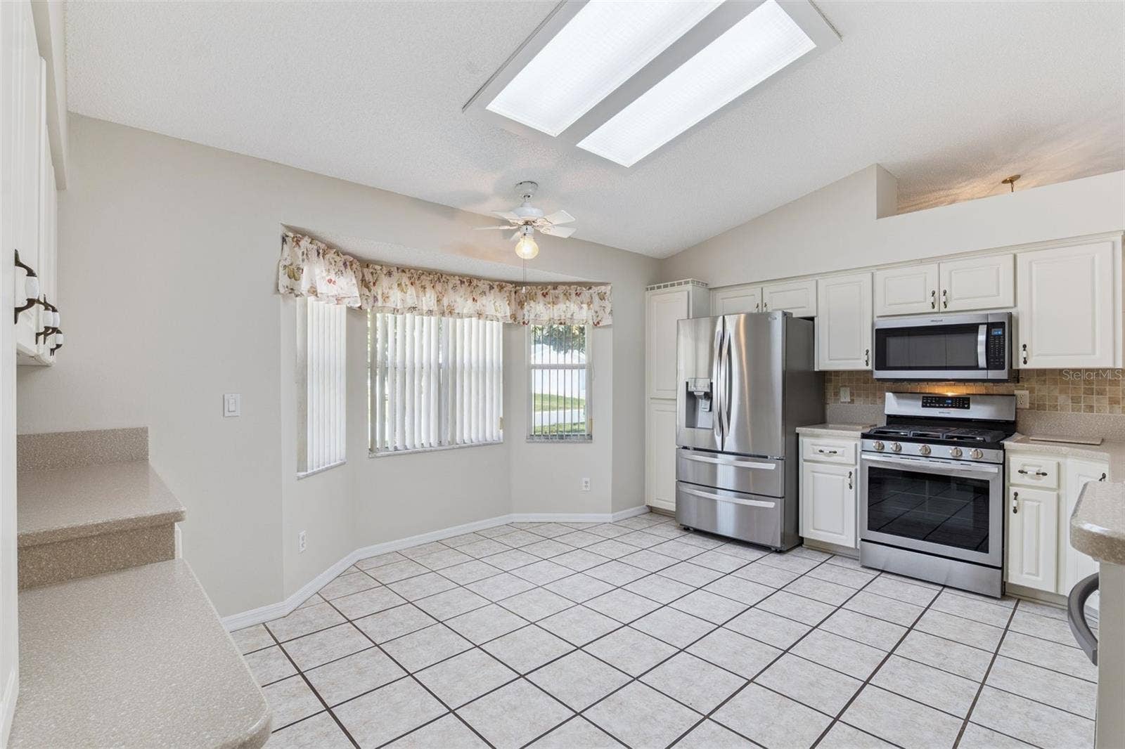 26744 RACQUET CIRCLE, Leesburg, FL 34748 Room for a Breakfast Nook