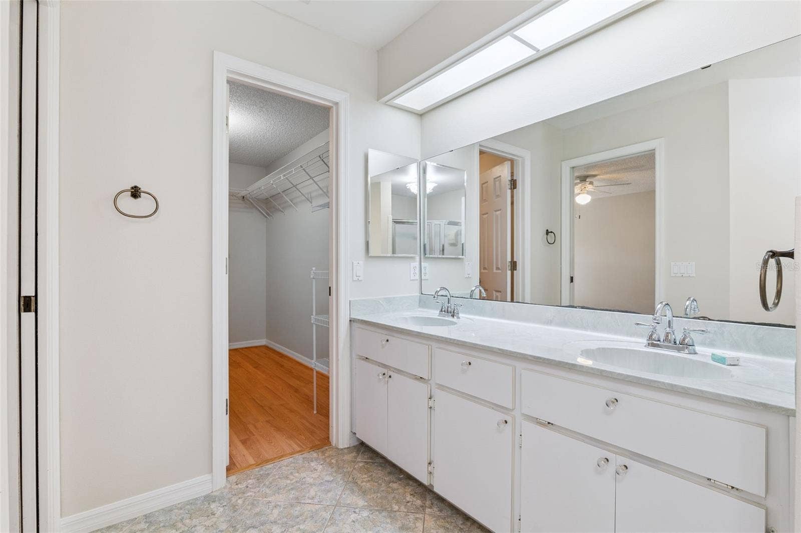 26744 RACQUET CIRCLE, Leesburg, FL 34748 Adjoining Walk-In Closet