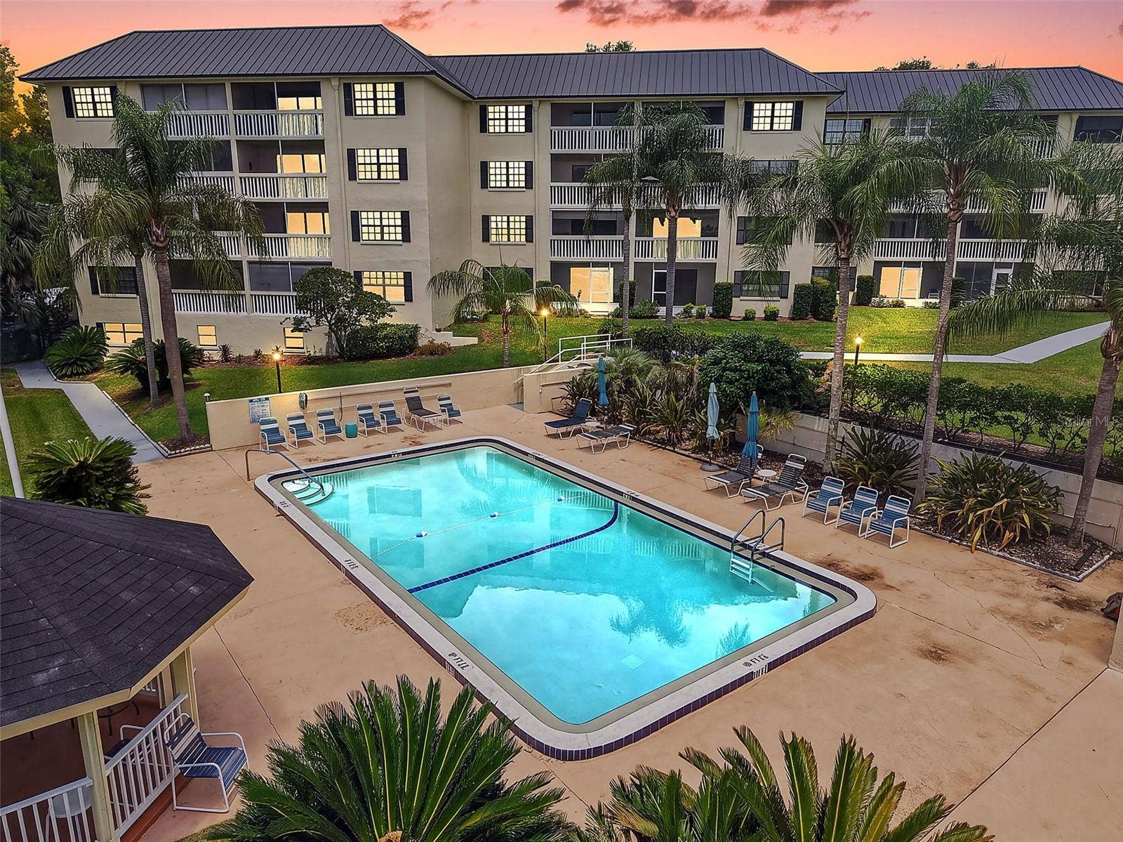101 N GRANDVIEW STREET, #203, Mount Dora, FL 32757