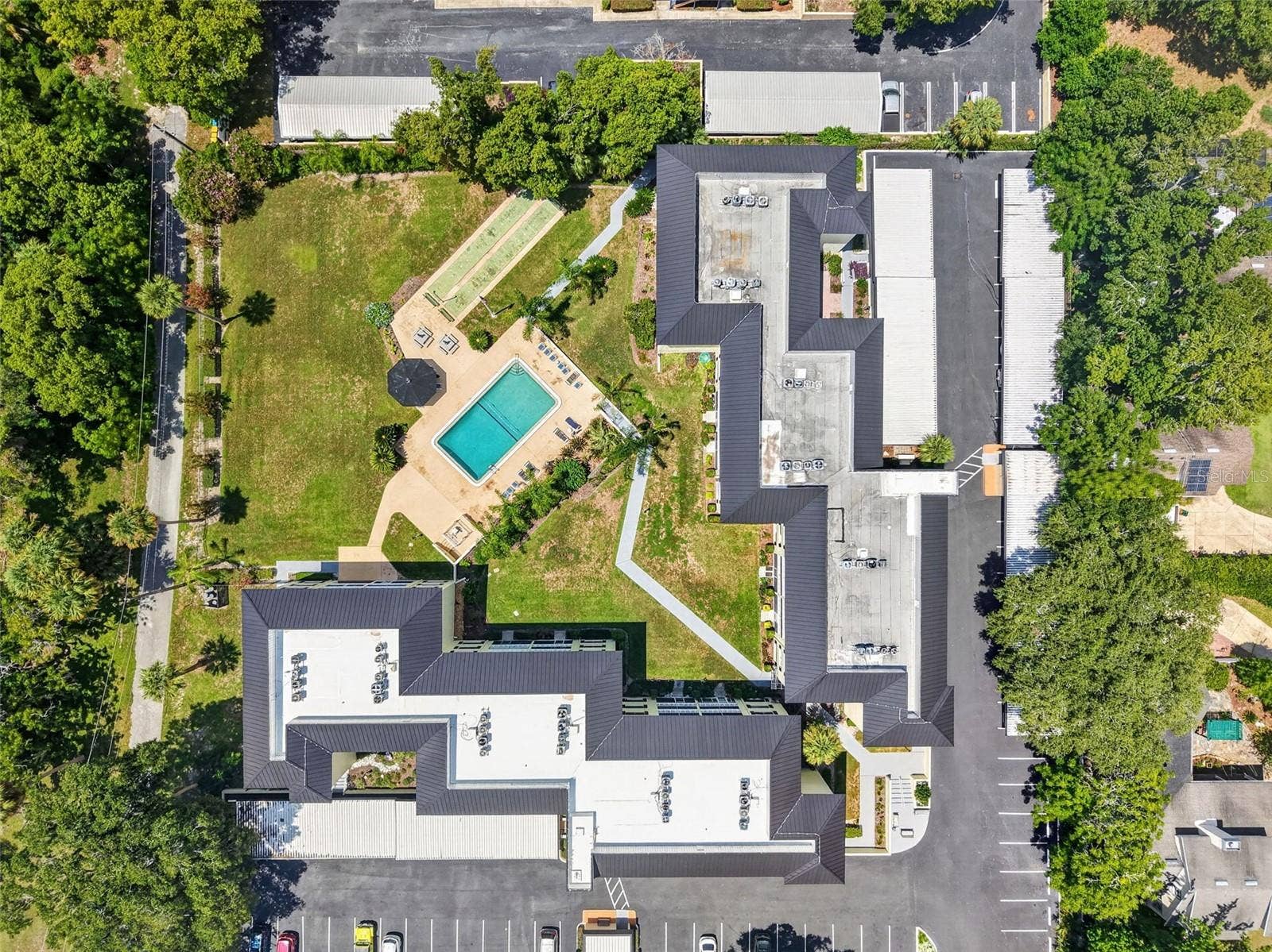 101 N GRANDVIEW STREET, #203, Mount Dora, FL 32757