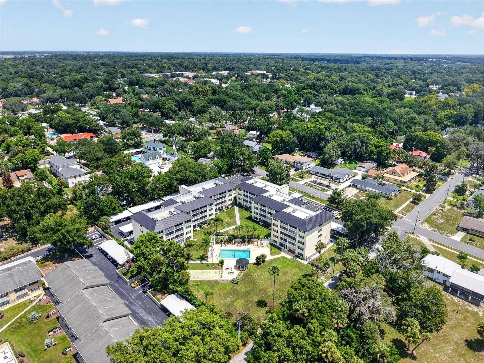 101 N GRANDVIEW STREET, #203, Mount Dora, FL 32757