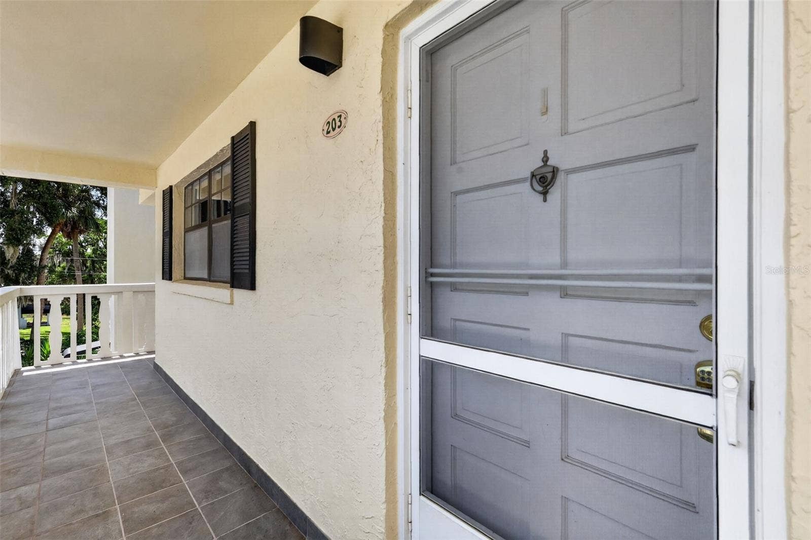 101 N GRANDVIEW STREET, #203, Mount Dora, FL 32757