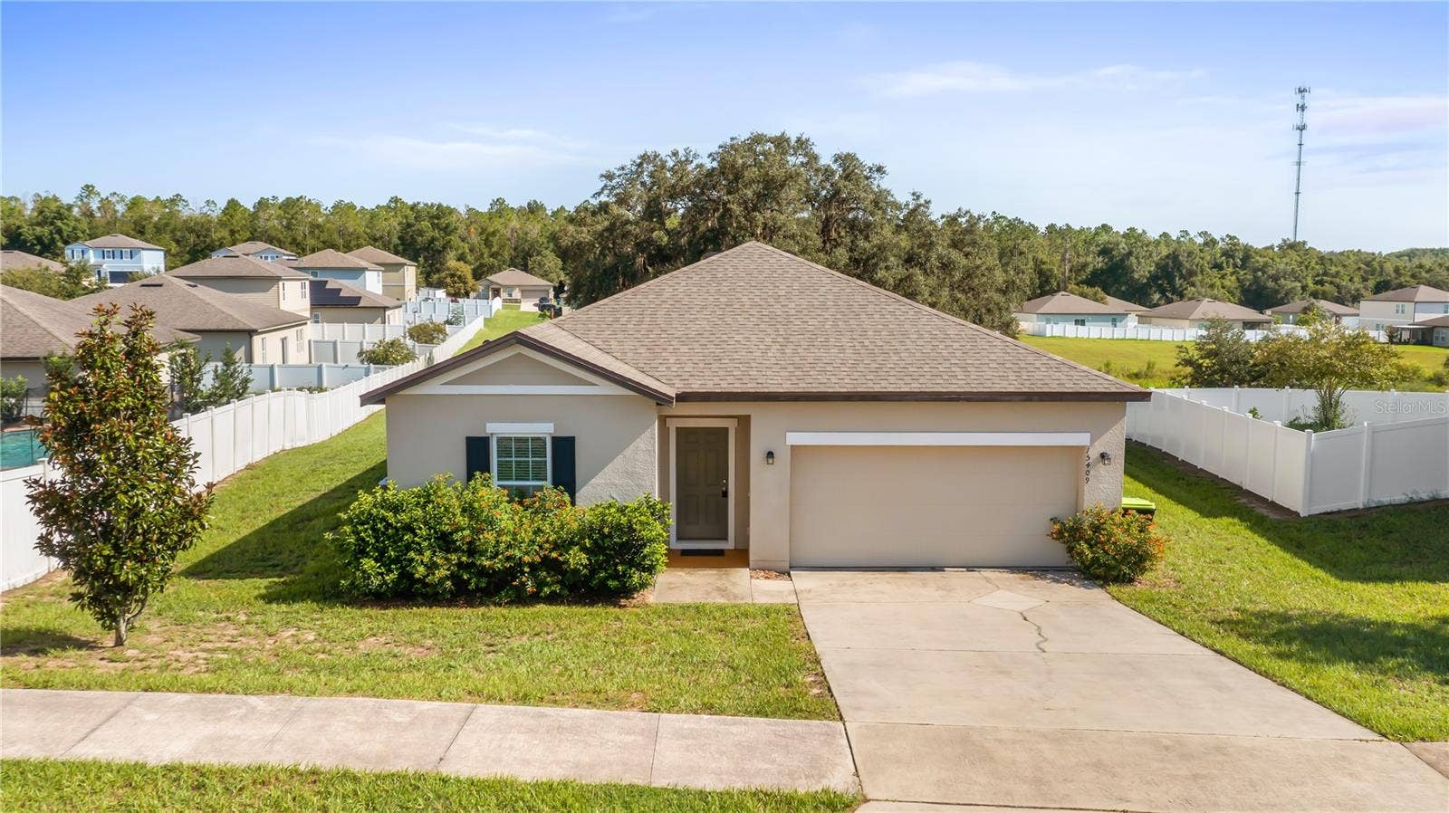15409 IVORY GULL LANE, Mascotte, FL 34753 15409 IVORY GULL LANE, Mascotte, FL 34753