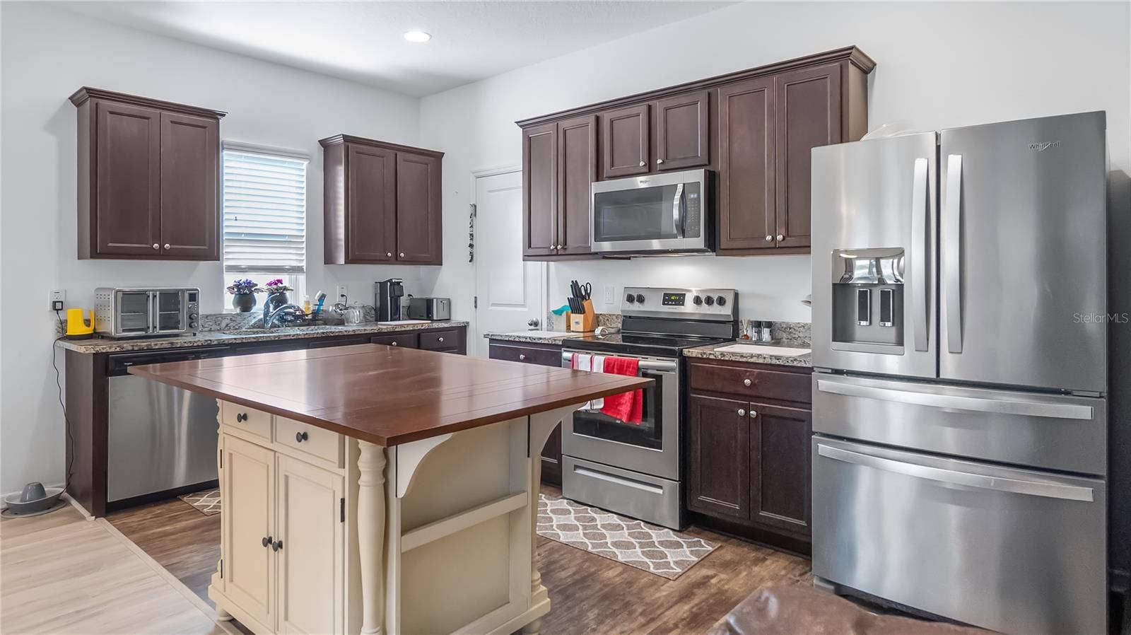15409 IVORY GULL LANE, Mascotte, FL 34753 15409 IVORY GULL LANE, Mascotte, FL 34753