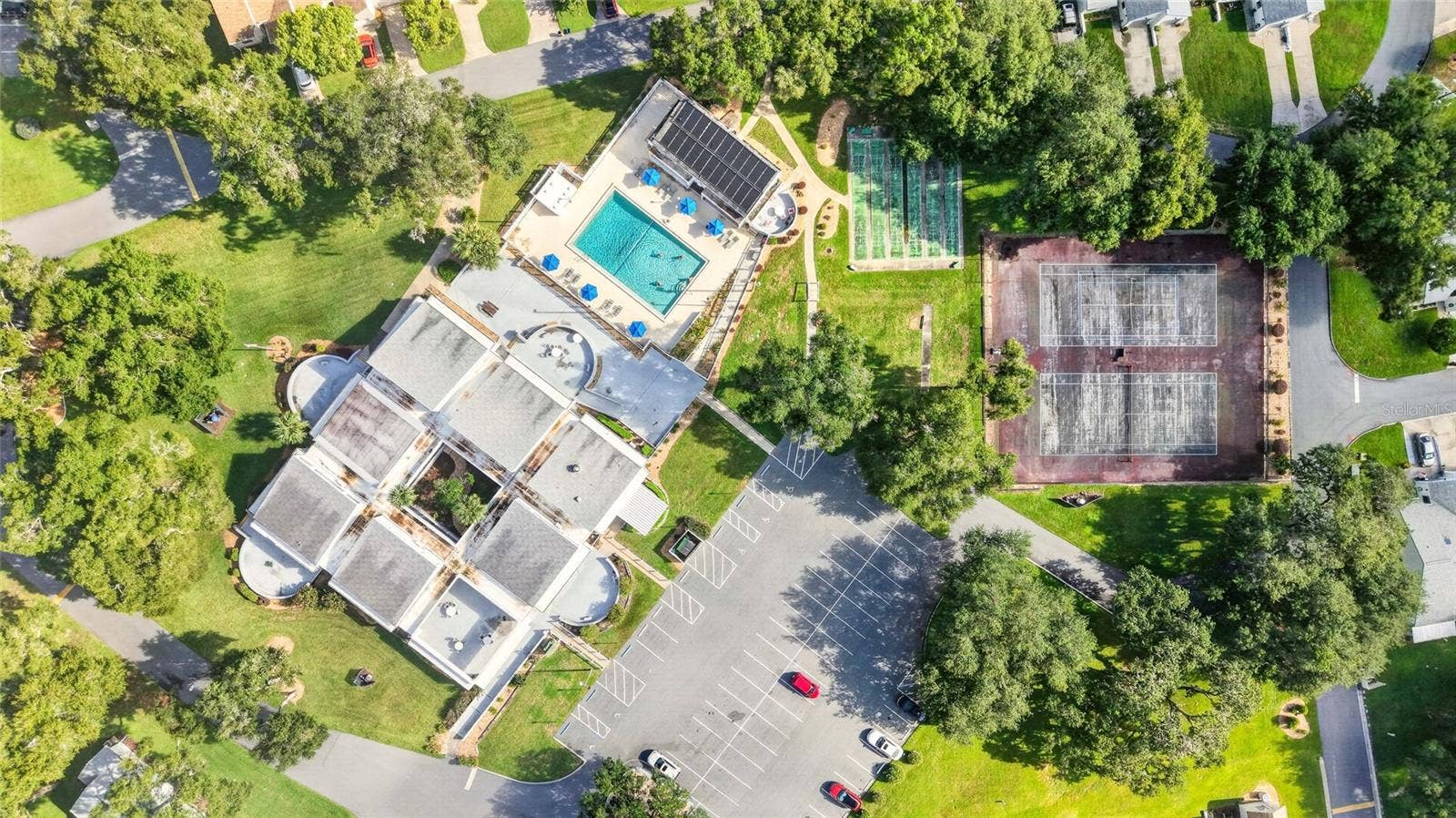 NEIGHBORHOOD AMENITIES