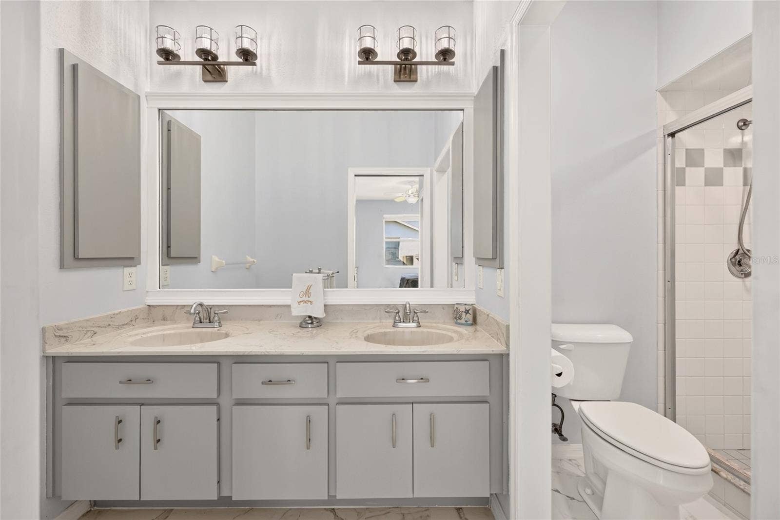DUAL VANITIES