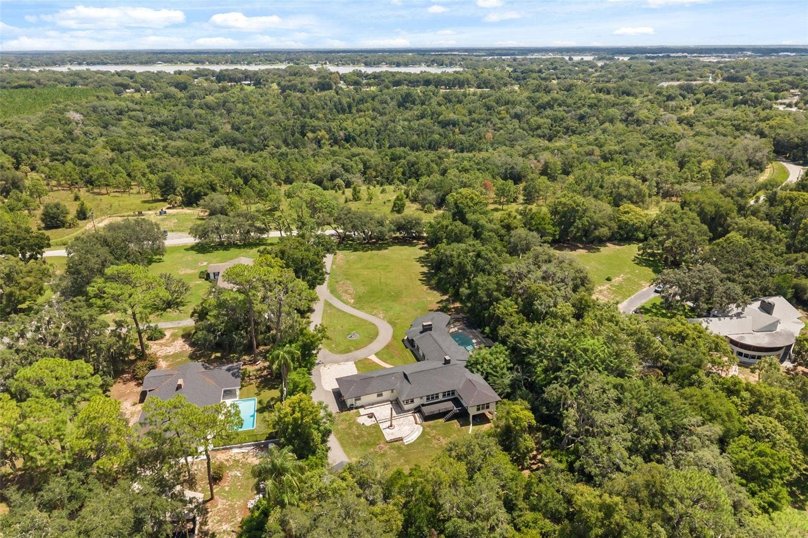 Aerial of property with Lake Joanna in viw