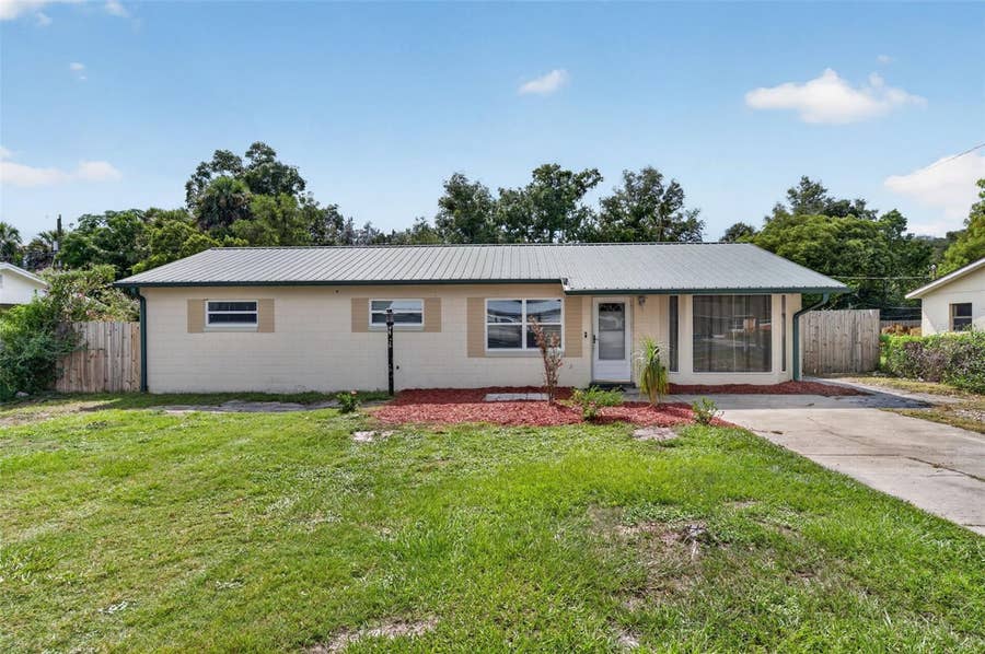 Property photo for 619 WISTERIA AVENUE, Umatilla, FL