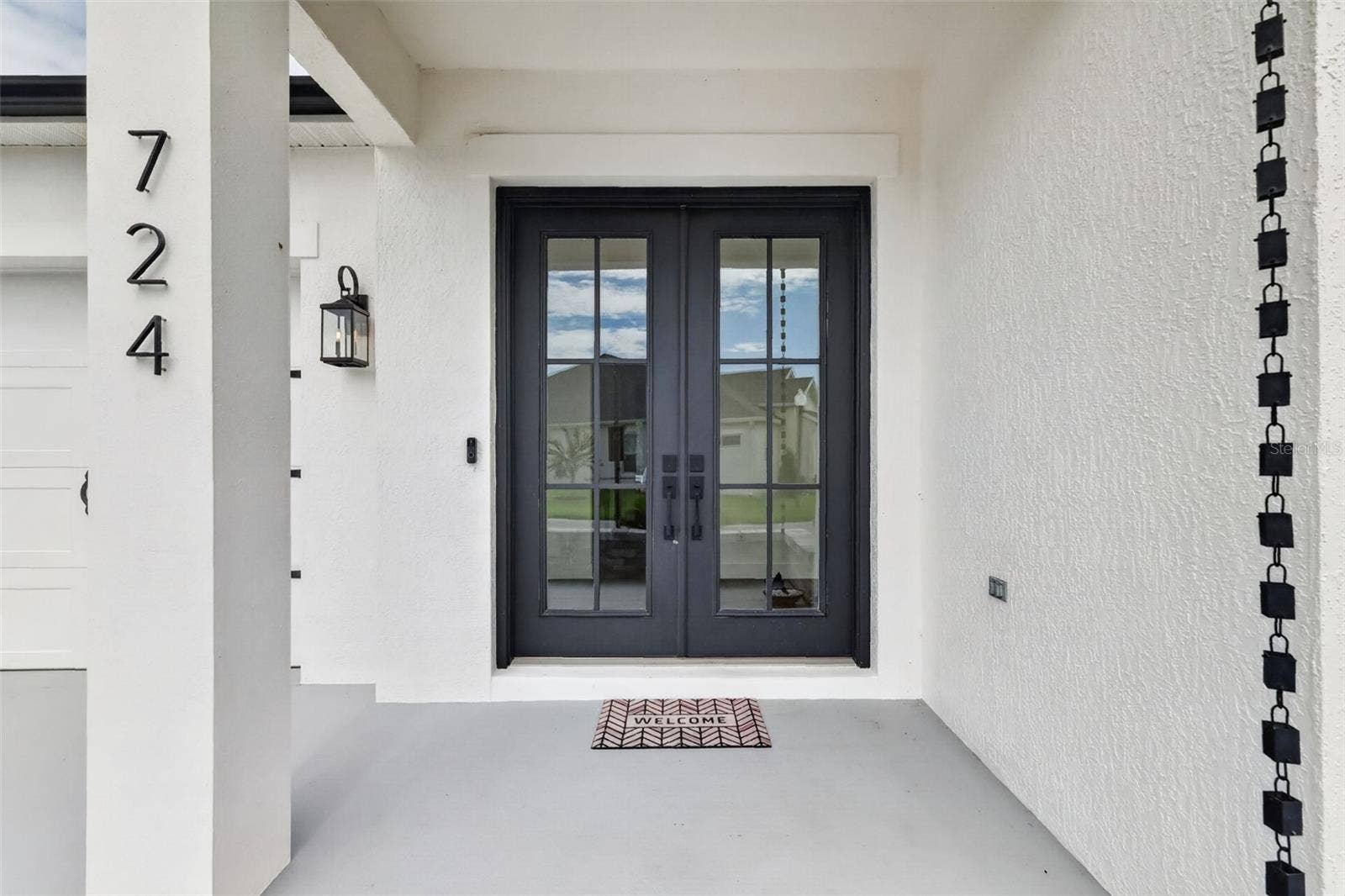 Front Entry Detail