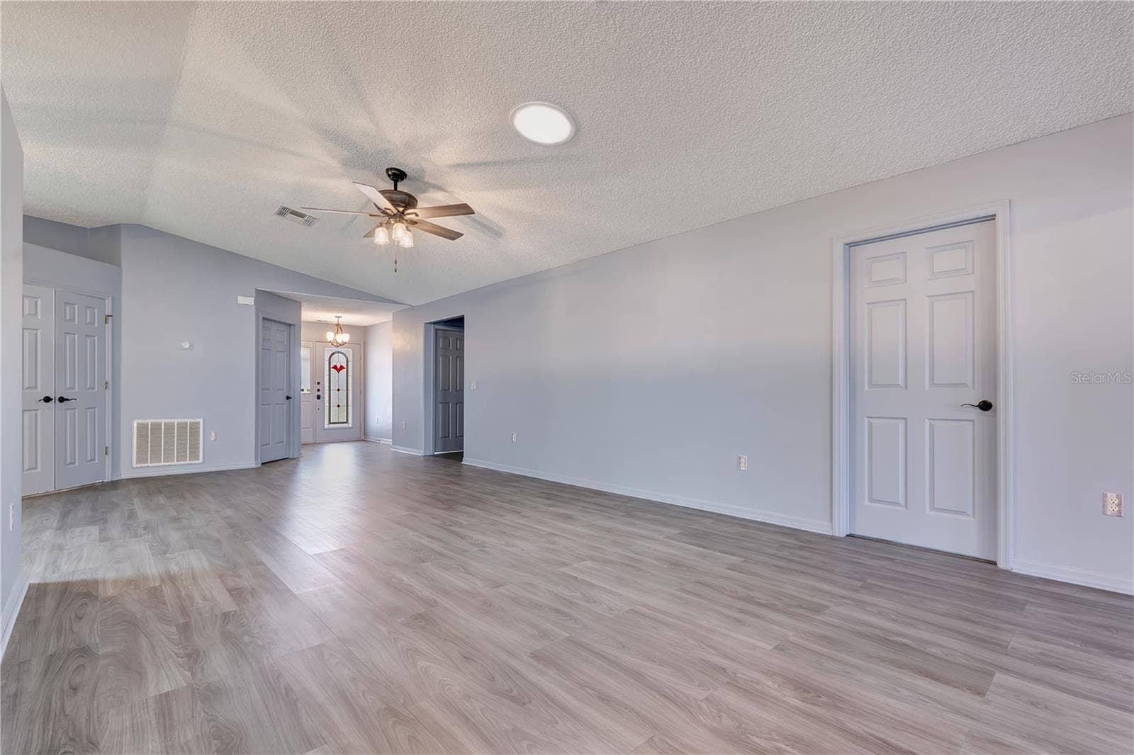 32901 ENCHANTED OAKS LANE, Leesburg, FL 34748 32901 ENCHANTED OAKS LANE, Leesburg, FL 34748