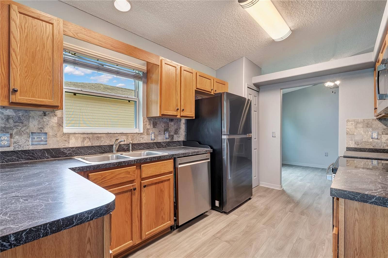 32901 ENCHANTED OAKS LANE, Leesburg, FL 34748 32901 ENCHANTED OAKS LANE, Leesburg, FL 34748