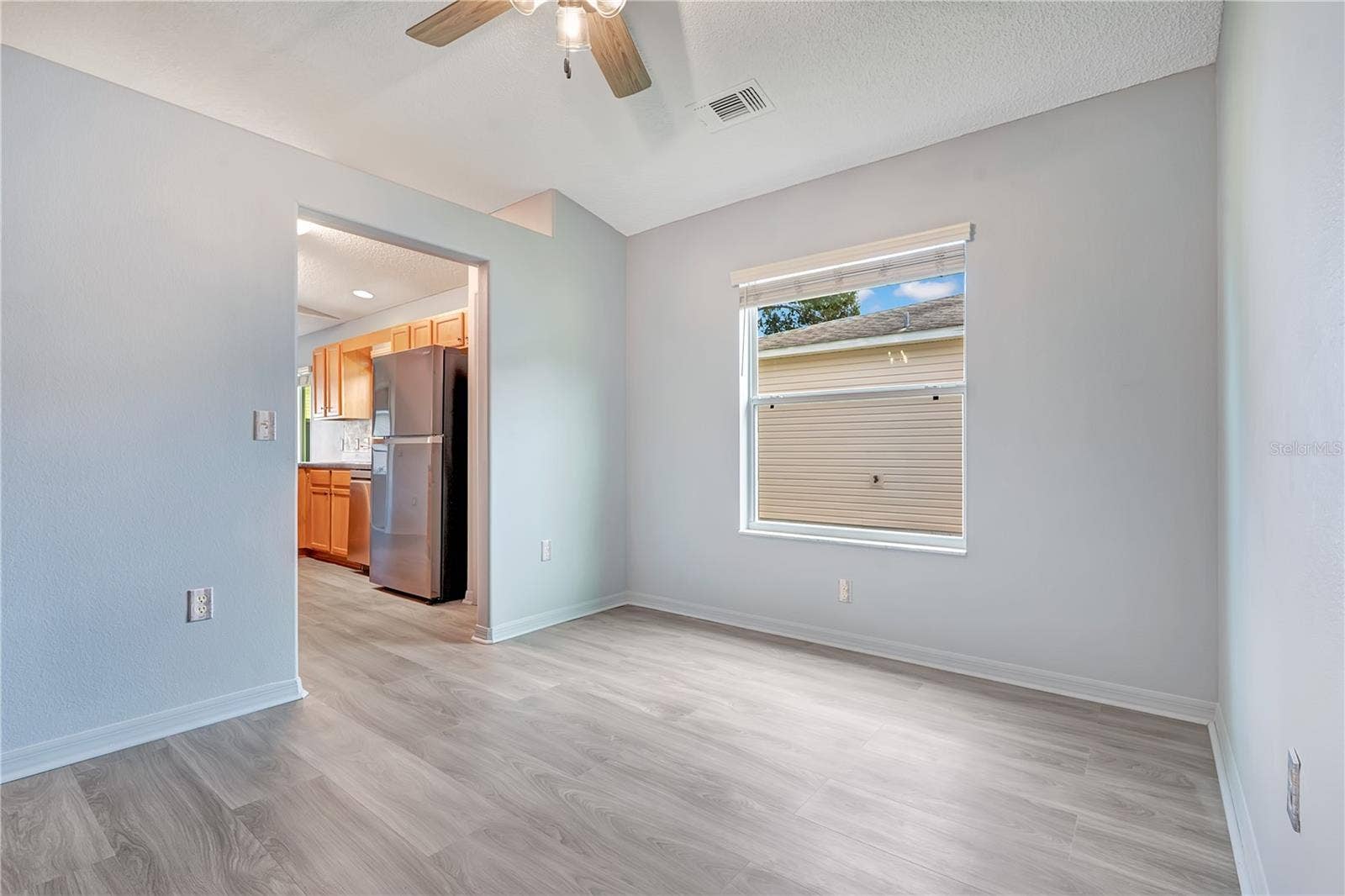 32901 ENCHANTED OAKS LANE, Leesburg, FL 34748 32901 ENCHANTED OAKS LANE, Leesburg, FL 34748