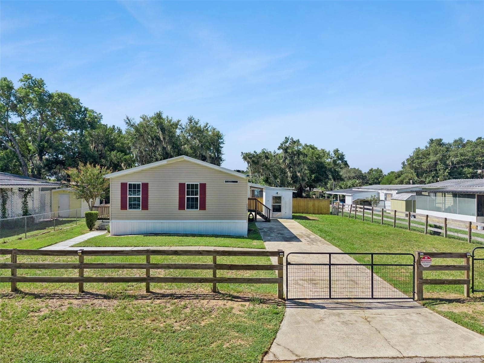 17537 PALM DR, Montverde, FL 34756