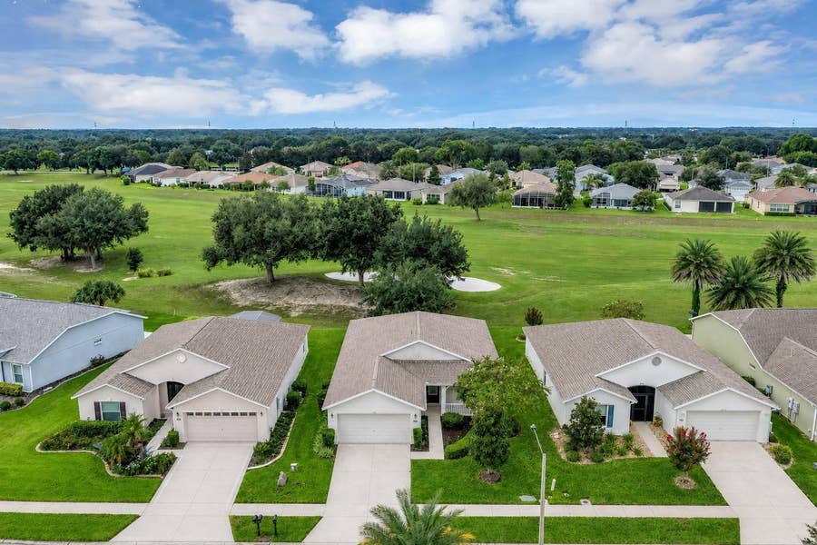 Property photo for 27131 ROANOKE DRIVE, Leesburg, FL