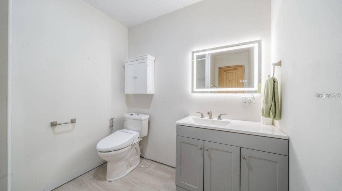 19751 COUNTY ROAD 33, Groveland, FL 34736