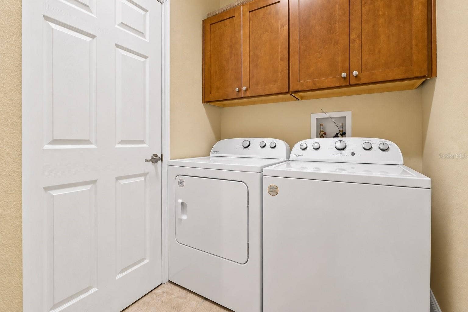 21707 BELGIAN COURT, Mount Dora, FL 32757 laundry room