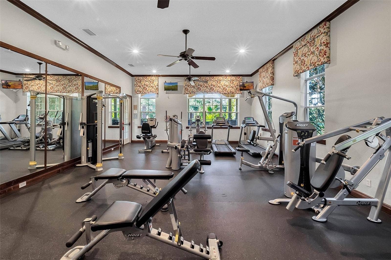 21707 BELGIAN COURT, Mount Dora, FL 32757 21707 BELGIAN COURT, Mount Dora, FL 32757