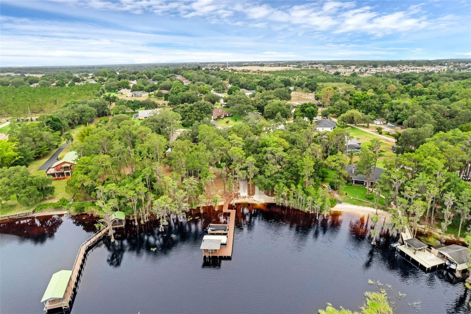 Private Neighborhood Access to Clermont Chain