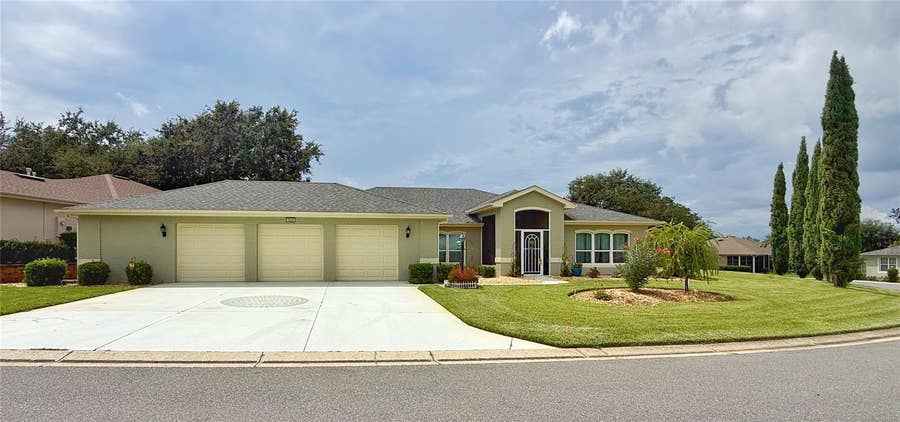 Property photo for 5090 INDIAN OCEAN LOOP, Tavares, FL