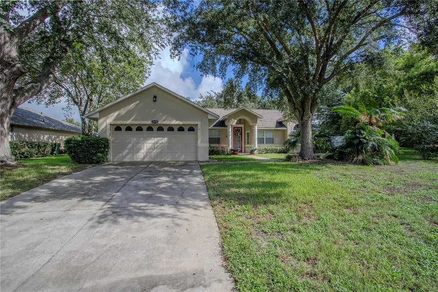 Property photo for 2579 STARDUST AVE, Eustis, FL