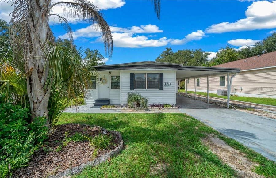 Property photo for 1314 TEAKWOOD LANE, Lady Lake, FL